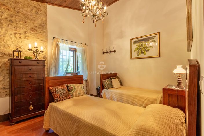 Image No.37-4 Bed Country House for sale