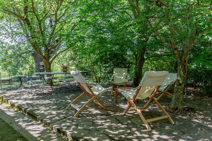 Image No.10-4 Bed Country House for sale