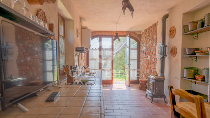 Image No.14-9 Bed Country House for sale