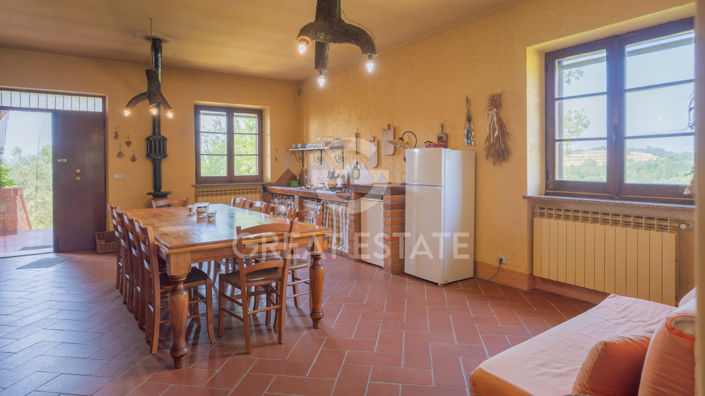 Image No.2-9 Bed Country House for sale
