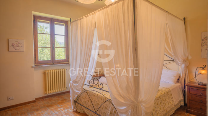 Image No.22-9 Bed Country House for sale