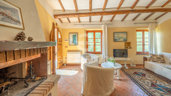 Image No.22-4 Bed Country House for sale