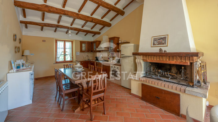 Image No.24-4 Bed Country House for sale