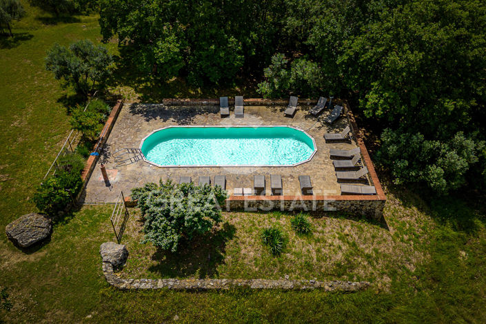 Image No.12-19 Bed Country House for sale