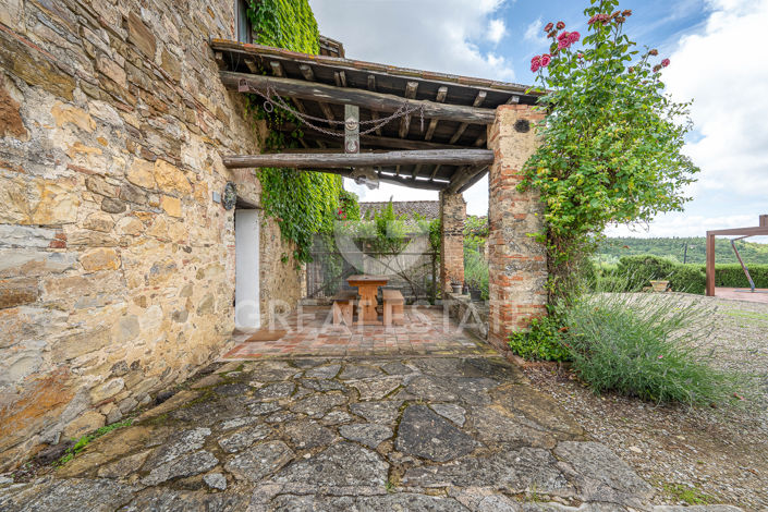 Image No.16-19 Bed Country House for sale