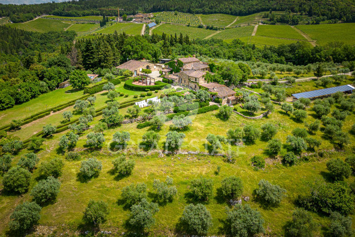 Image No.4-19 Bed Country House for sale