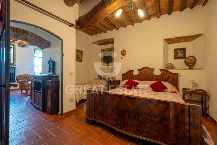 Image No.46-19 Bed Country House for sale