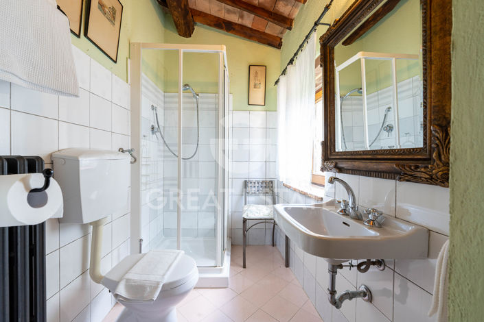 Image No.49-19 Bed Country House for sale