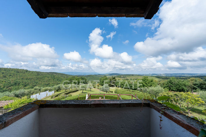 Image No.51-19 Bed Country House for sale