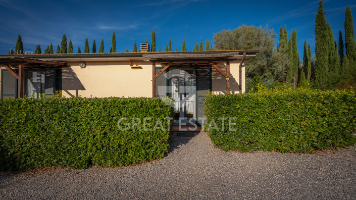 Image No.37-6 Bed Vineyard for sale