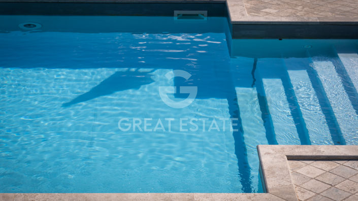 Image No.10-4 Bed Country House for sale