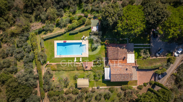 Image No.17-4 Bed Country House for sale