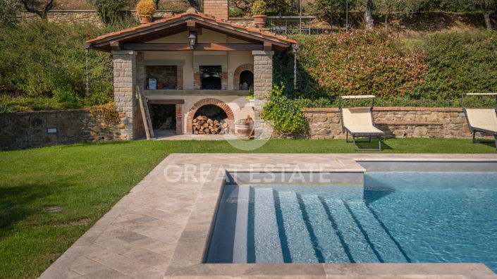 Image No.18-4 Bed Country House for sale