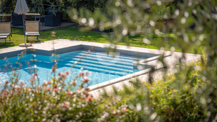 Image No.27-4 Bed Country House for sale