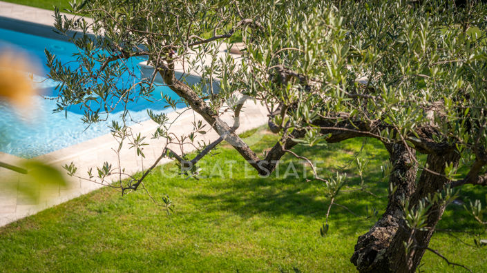 Image No.39-4 Bed Country House for sale