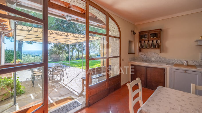 Image No.6-4 Bed Country House for sale