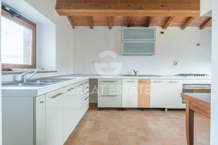 Image No.32-8 Bed Country House for sale