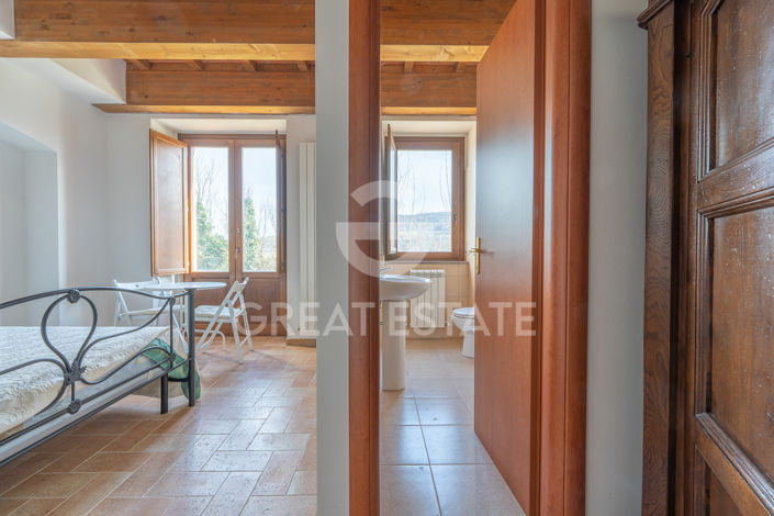 Image No.43-8 Bed Country House for sale