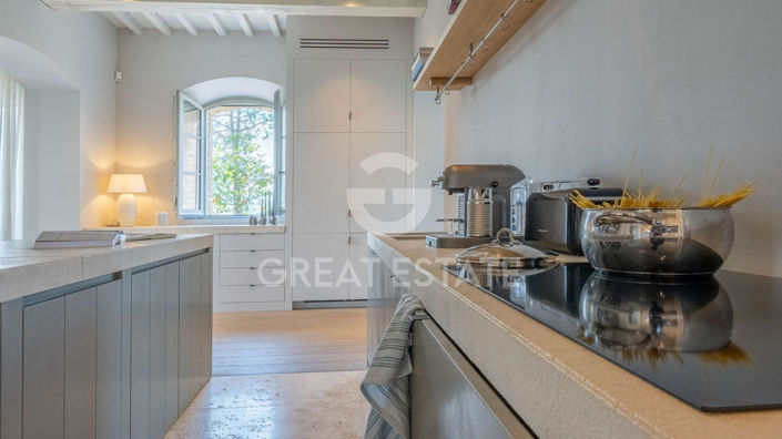 Image No.19-4 Bed Country House for sale