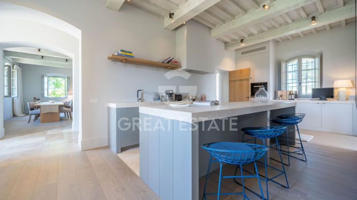 Image No.20-4 Bed Country House for sale