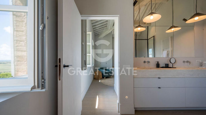 Image No.25-4 Bed Country House for sale