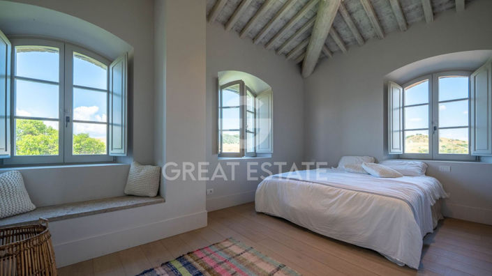 Image No.26-4 Bed Country House for sale