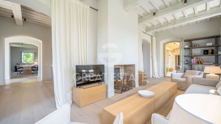 Image No.6-4 Bed Country House for sale