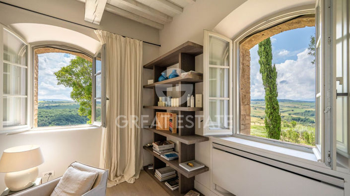 Image No.7-4 Bed Country House for sale