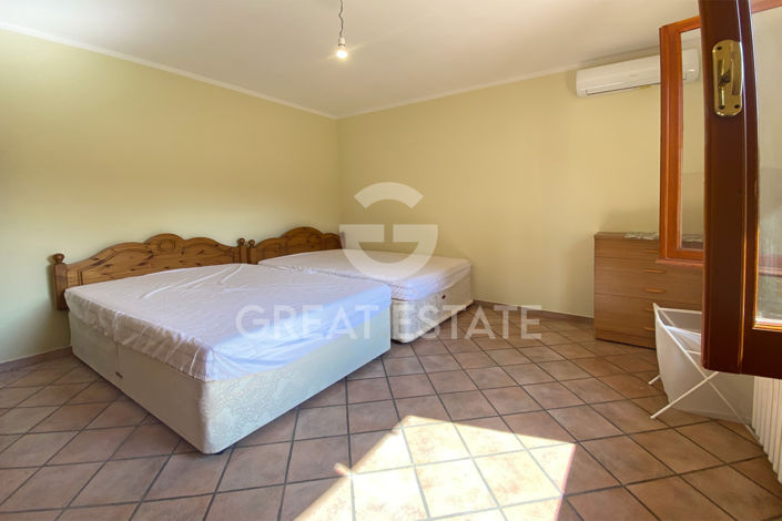 Image No.23-3 Bed Country House for sale