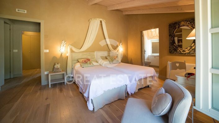 Image No.18-1 Bed Country House for sale