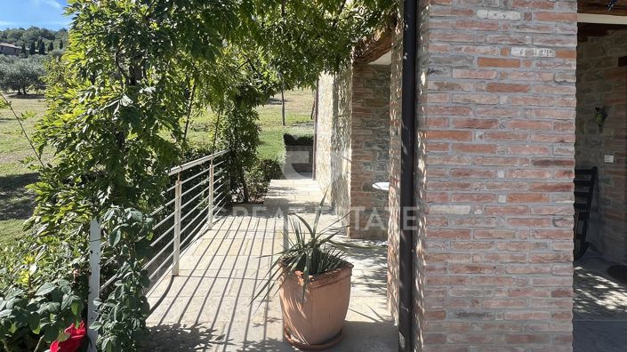 Image No.10-1 Bed Country House for sale