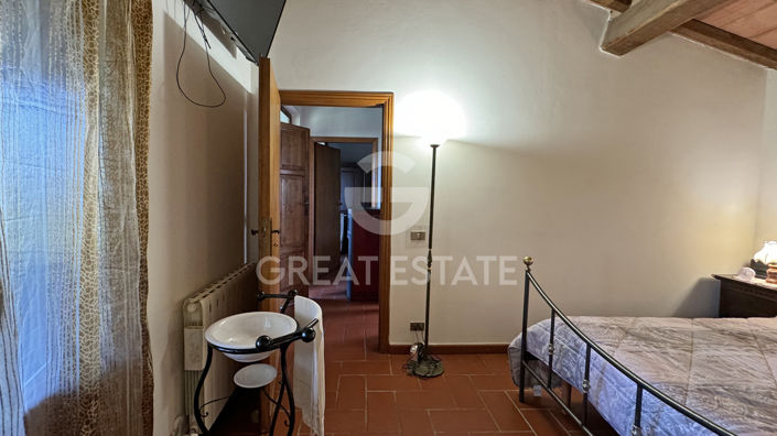 Image No.18-2 Bed Country House for sale