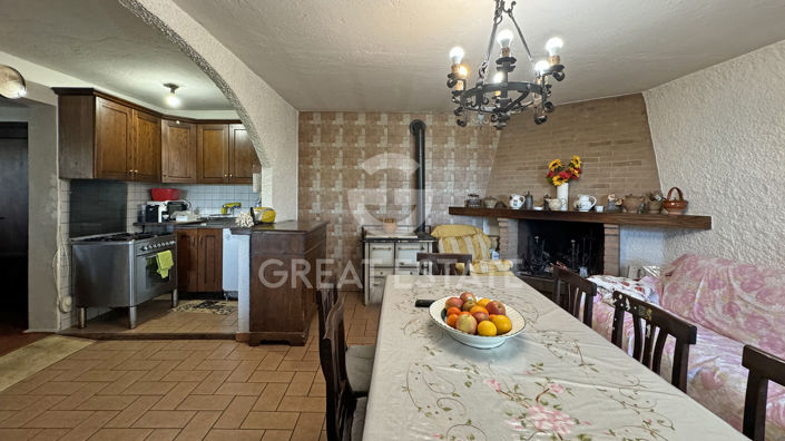 Image No.2-2 Bed Country House for sale