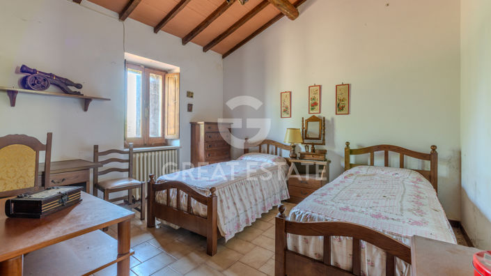 Image No.34-5 Bed Country House for sale