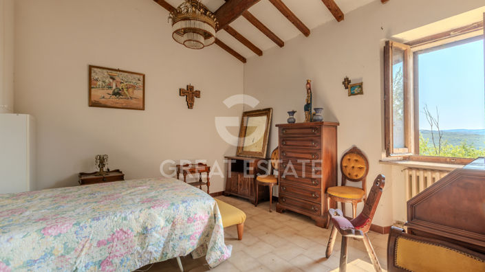 Image No.36-5 Bed Country House for sale