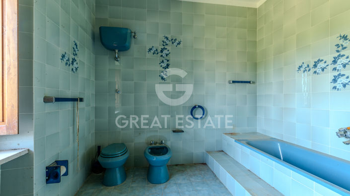 Image No.40-5 Bed Country House for sale