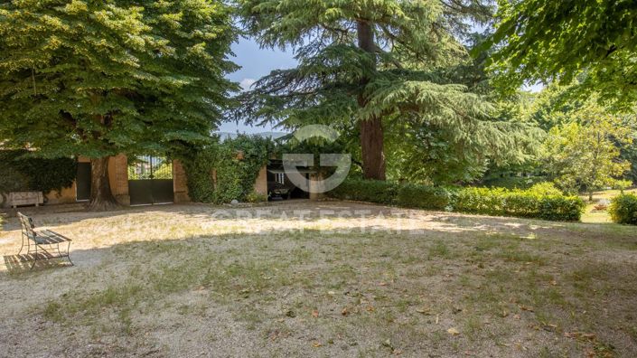 Image No.27-24 Bed Chateaux for sale