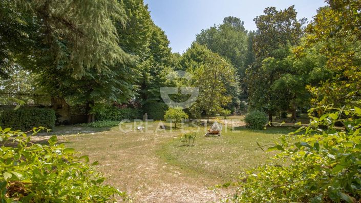 Image No.29-24 Bed Chateaux for sale