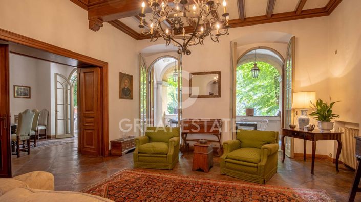 Image No.31-24 Bed Chateaux for sale