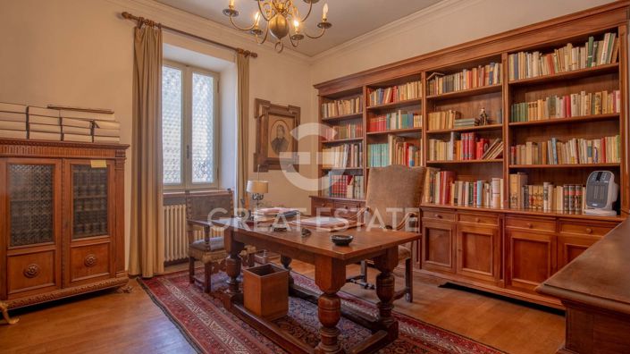 Image No.38-24 Bed Chateaux for sale