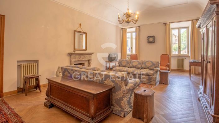 Image No.46-24 Bed Chateaux for sale