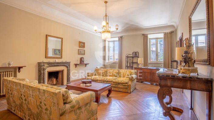 Image No.48-24 Bed Chateaux for sale