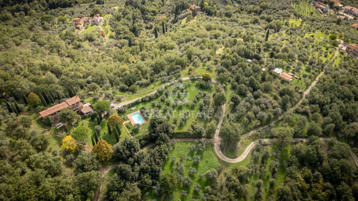 Image No.12-7 Bed Country House for sale