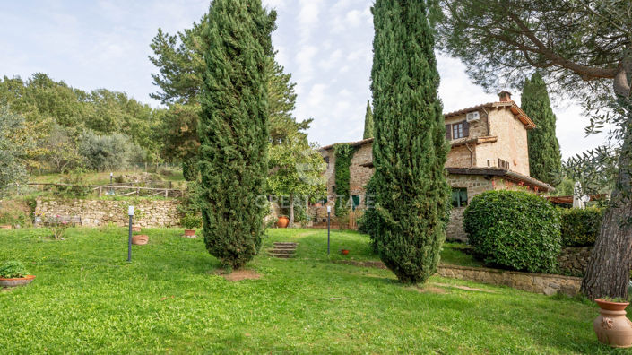 Image No.22-7 Bed Country House for sale