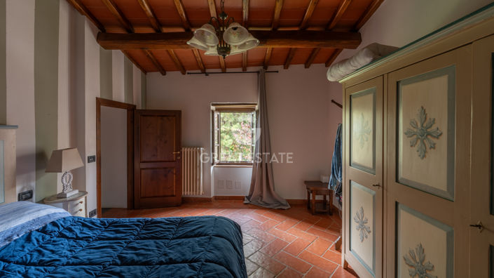Image No.54-7 Bed Country House for sale