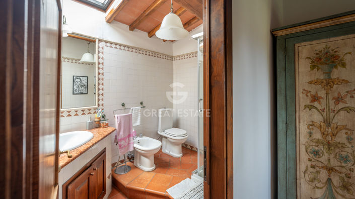 Image No.58-7 Bed Country House for sale