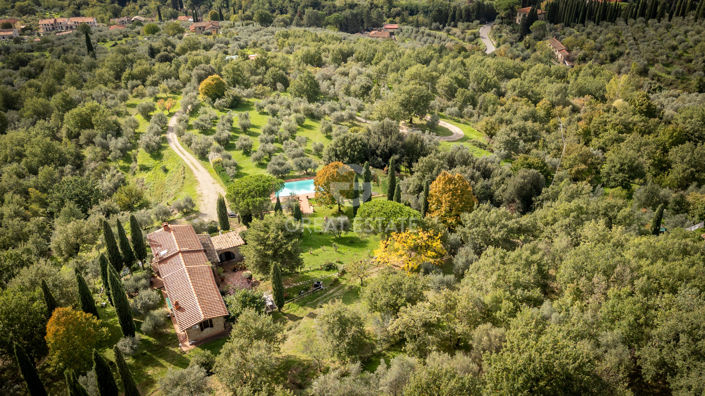 Image No.8-7 Bed Country House for sale