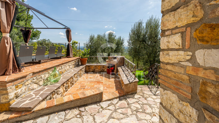 Image No.14-3 Bed Country House for sale