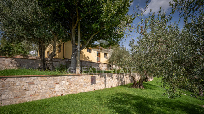 Image No.18-3 Bed Country House for sale