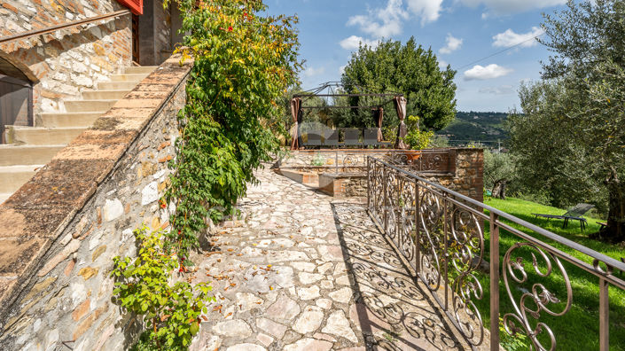 Image No.29-3 Bed Country House for sale